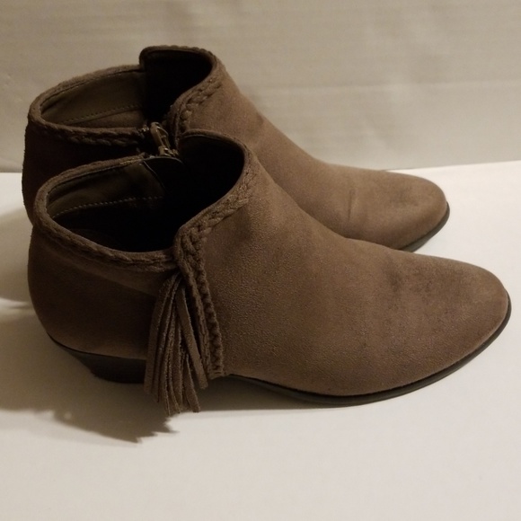Nicole Shoes - Nicole Women's Booties w/ Tassels Taupe Size 7.5